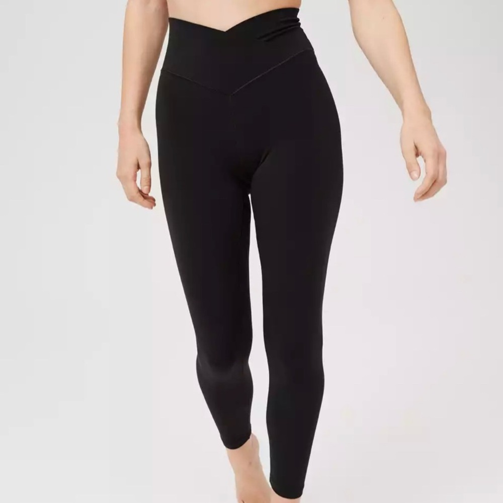 Aerie crossover leggings black